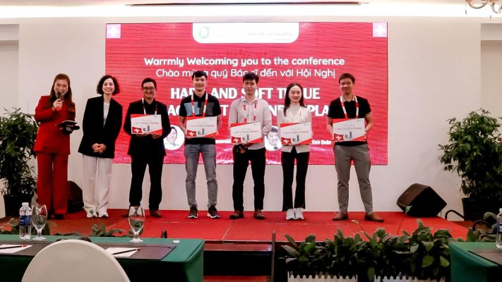 Hội thảo chuyên đề: "Quản trị mô cứng và mô mềm quanh Implant - Giải pháp hiệu quả cho mọi case lâm sàng" ảnh 8