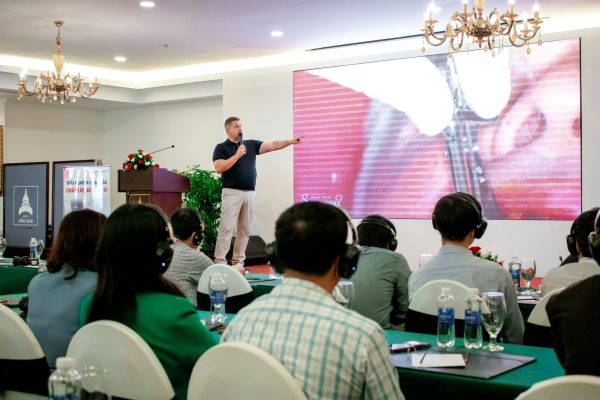 Hội thảo chuyên đề: "Quản trị mô cứng và mô mềm quanh Implant - Giải pháp hiệu quả cho mọi case lâm sàng" ảnh 4